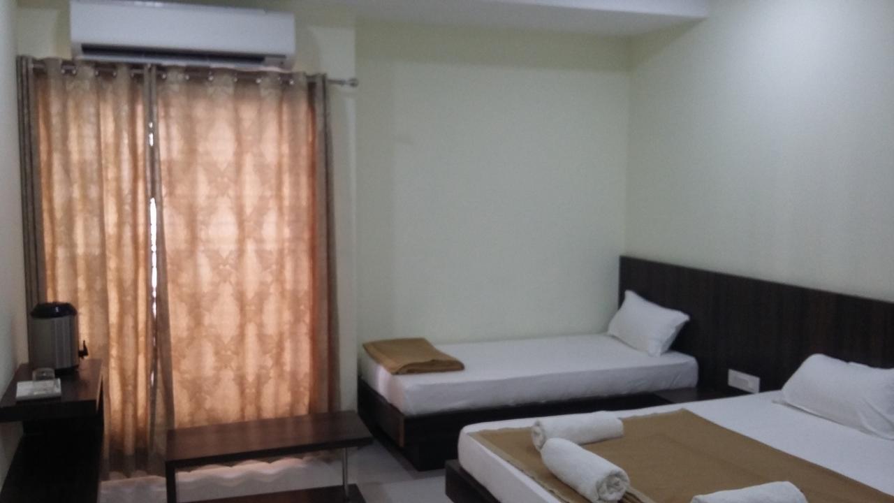 Casa Green Hotel Shirdi Esterno foto