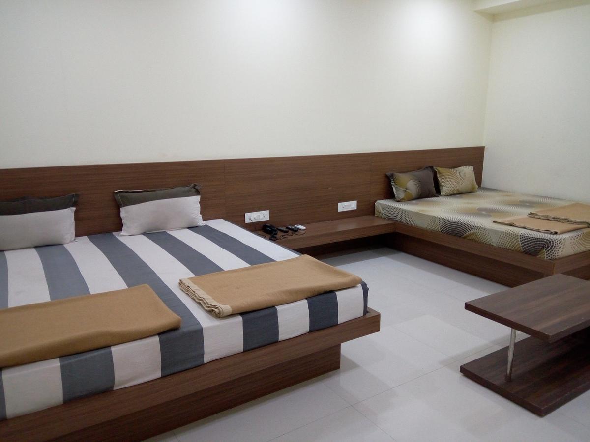 Casa Green Hotel Shirdi Esterno foto