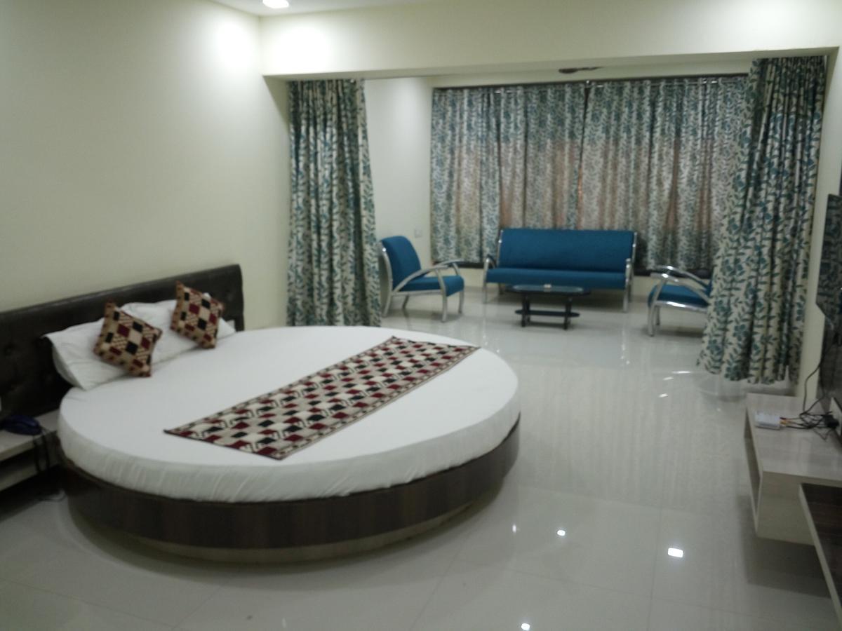 Casa Green Hotel Shirdi Esterno foto